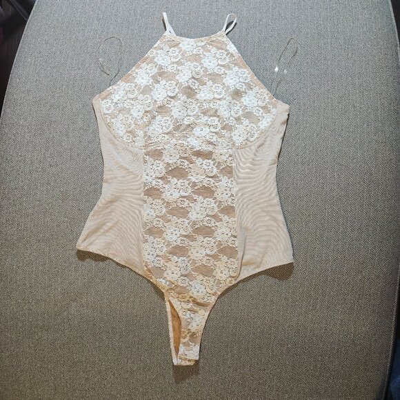 Privy Beige Lace Bodysuit – Size M - Picture 1 of 7